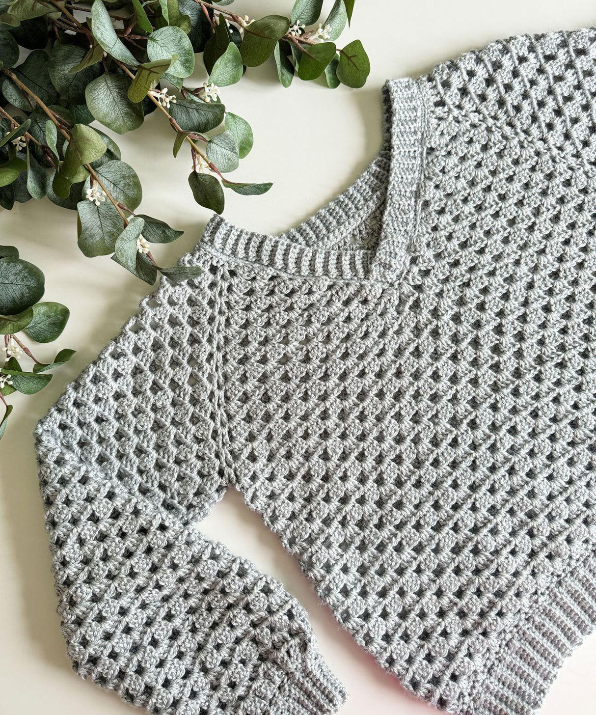 Granny Pop V-Neck Pullover