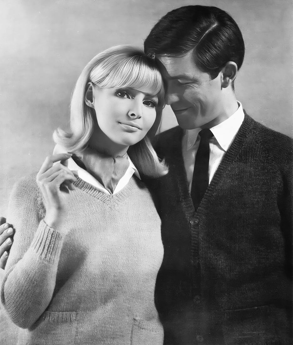 Ladies' V-Neck Pullover Pattern