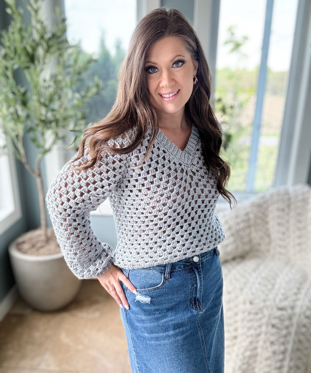 Granny Pop V-Neck Pullover