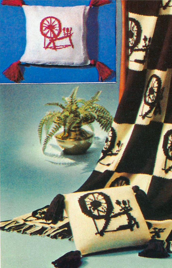 Spinning Wheel Pillow Pattern