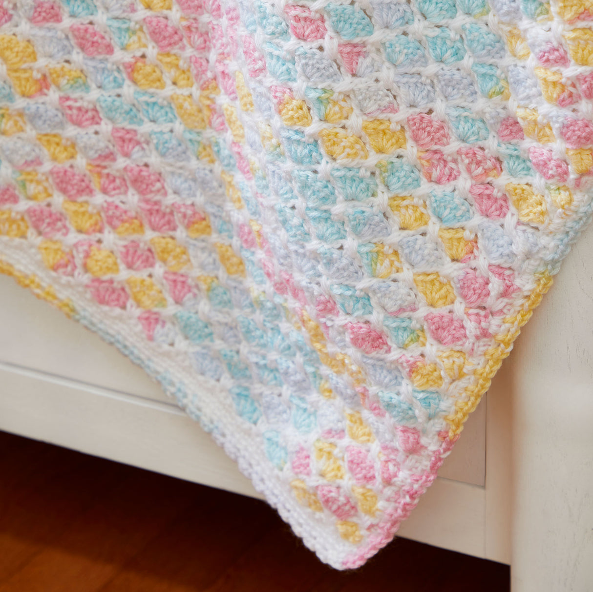 Couverture pour bébé au crochet Criss Cross Hearts