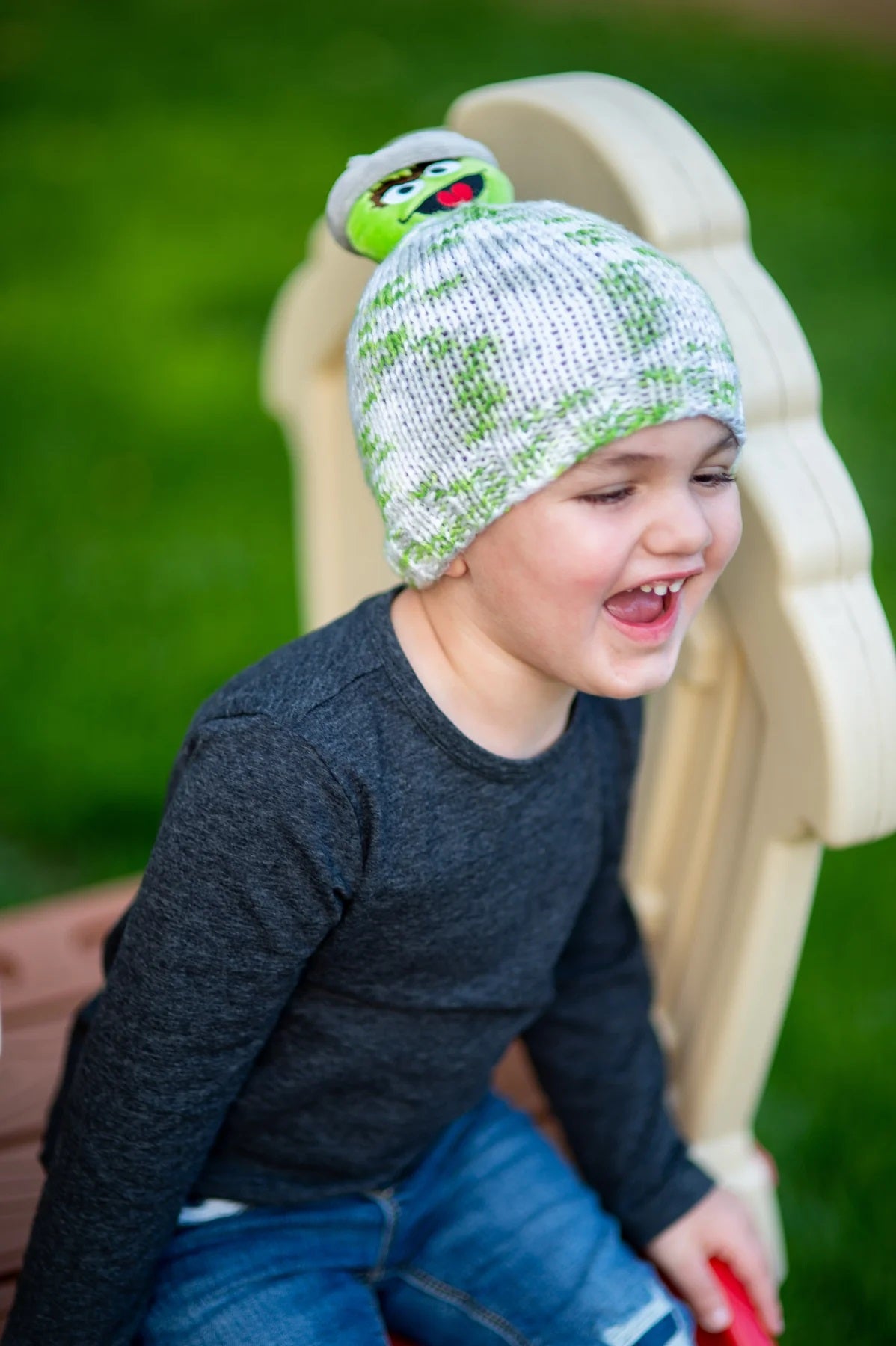 ク*ミ様 Y.A.R.N 3D cross knit hat Free Grouch Knit Hat Pattern – Mary Maxim