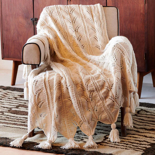 Patrón de tiro de helecho de encaje hawaiano con corazón rojo gratis