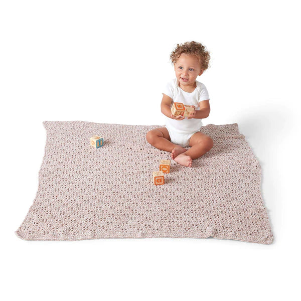 FREE BERNAT VELVETY FILET CROCHET BABY BLANKET PATTERN