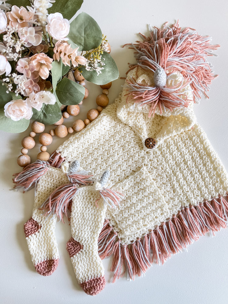 Poncho et chaussettes licorne à capuche