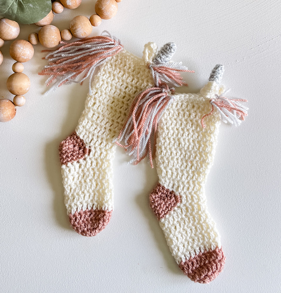 Poncho et chaussettes licorne à capuche