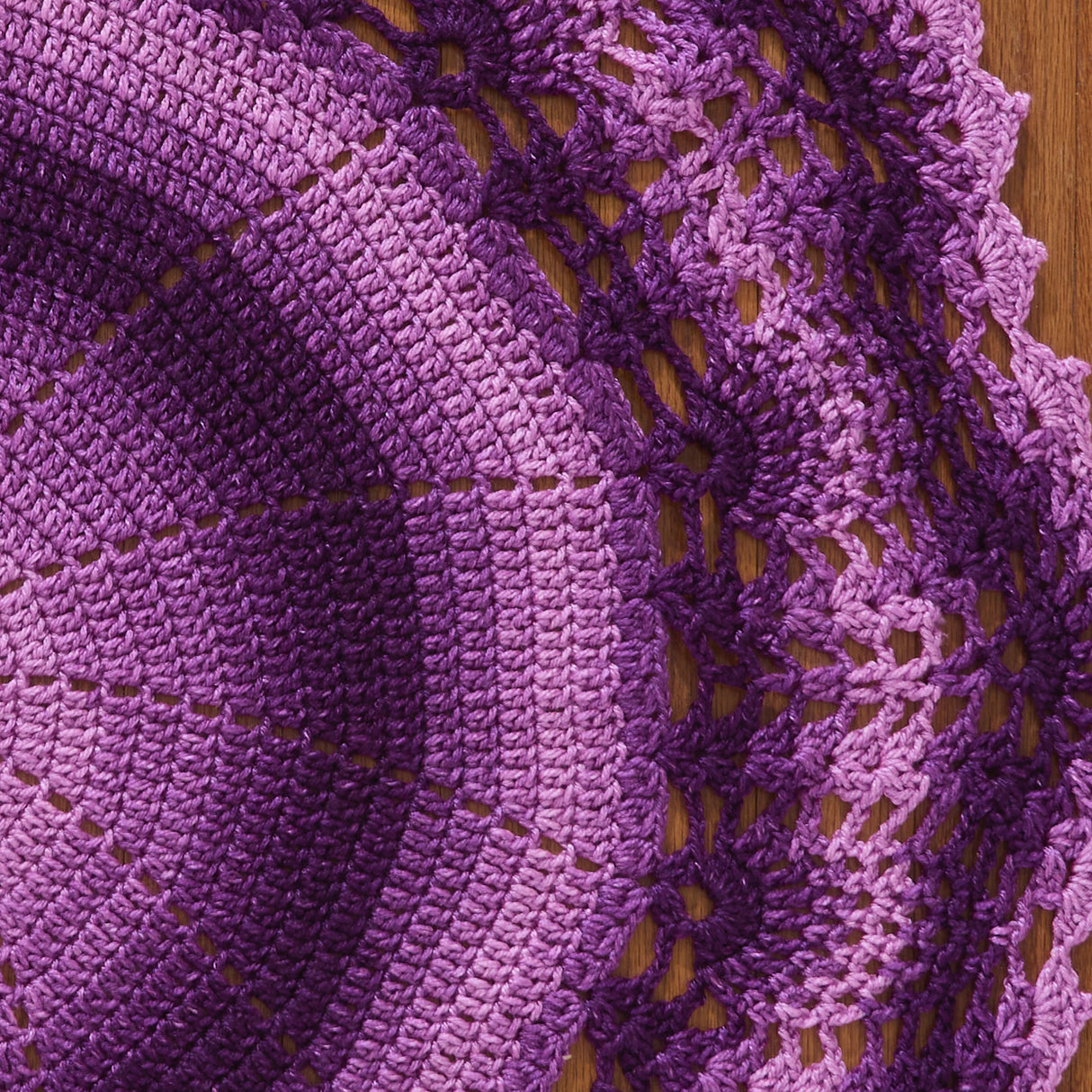 Pineapple Border Baby Crochet Blanket