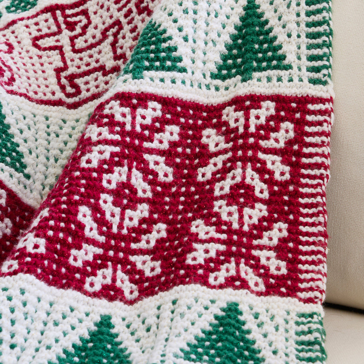 Yuletide Sparkle Knit Lapghan