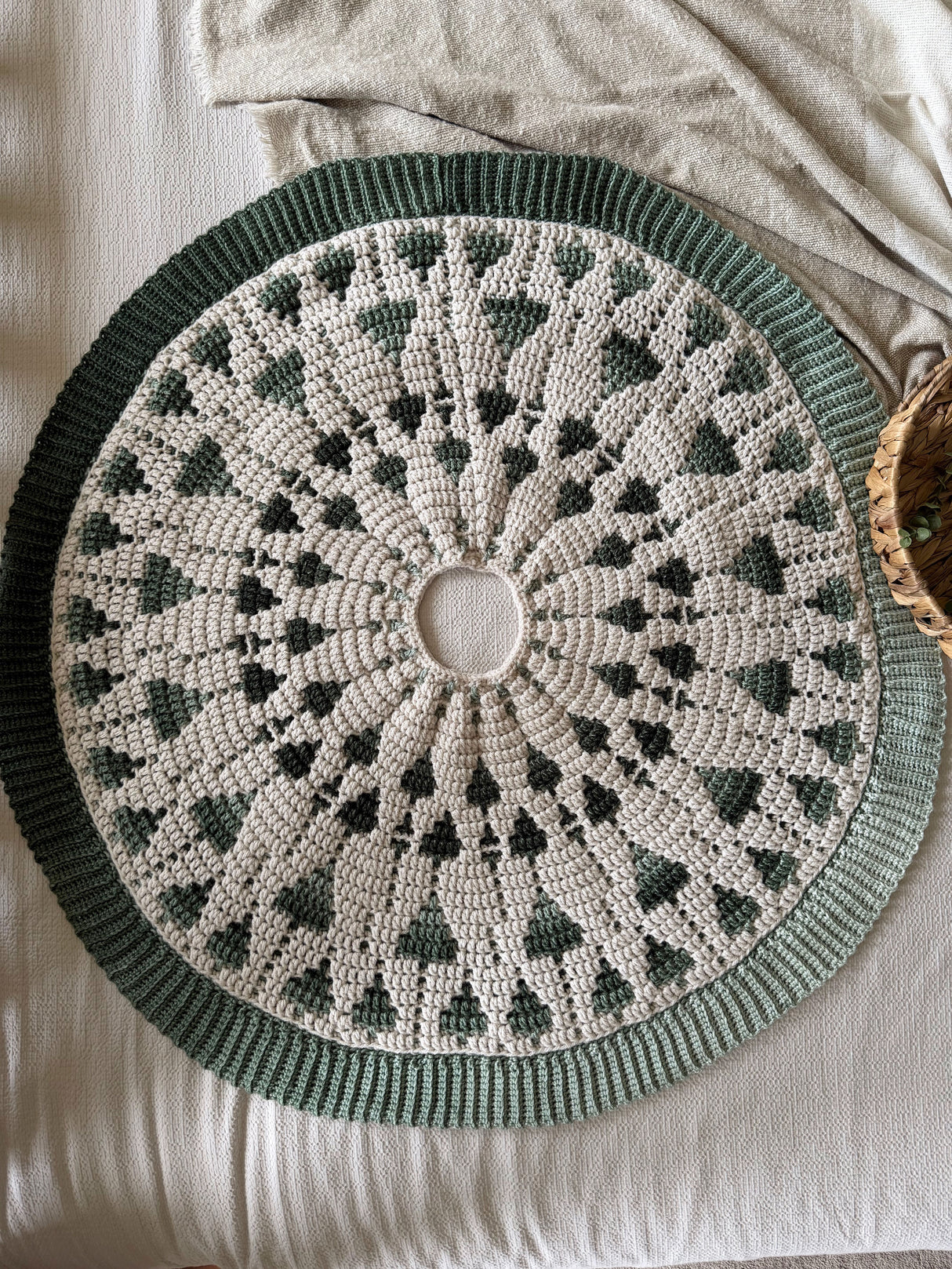 Twinkling Trees Crochet Tree Skirt