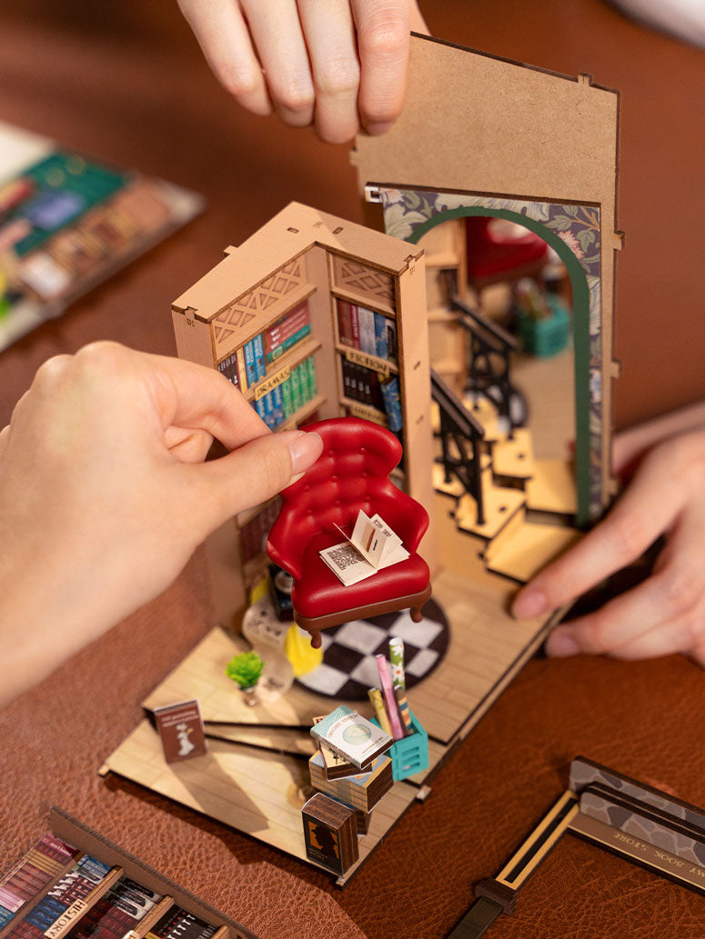 Bookstore Book Nook & Wonderland Wood Model Kit
