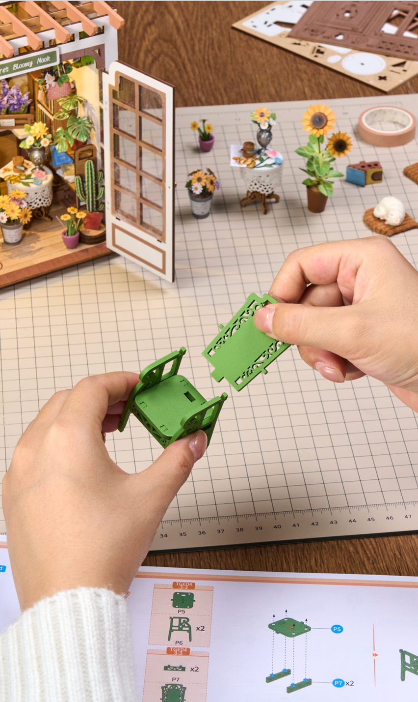 Secret Bloomy Nook Wood Model Kit
