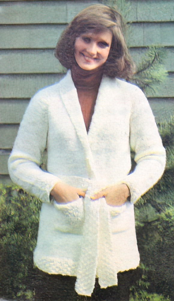 Patrón de chaqueta con cinturón para mujer