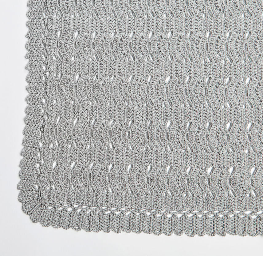 Free Remembering Bruges Throw Pattern