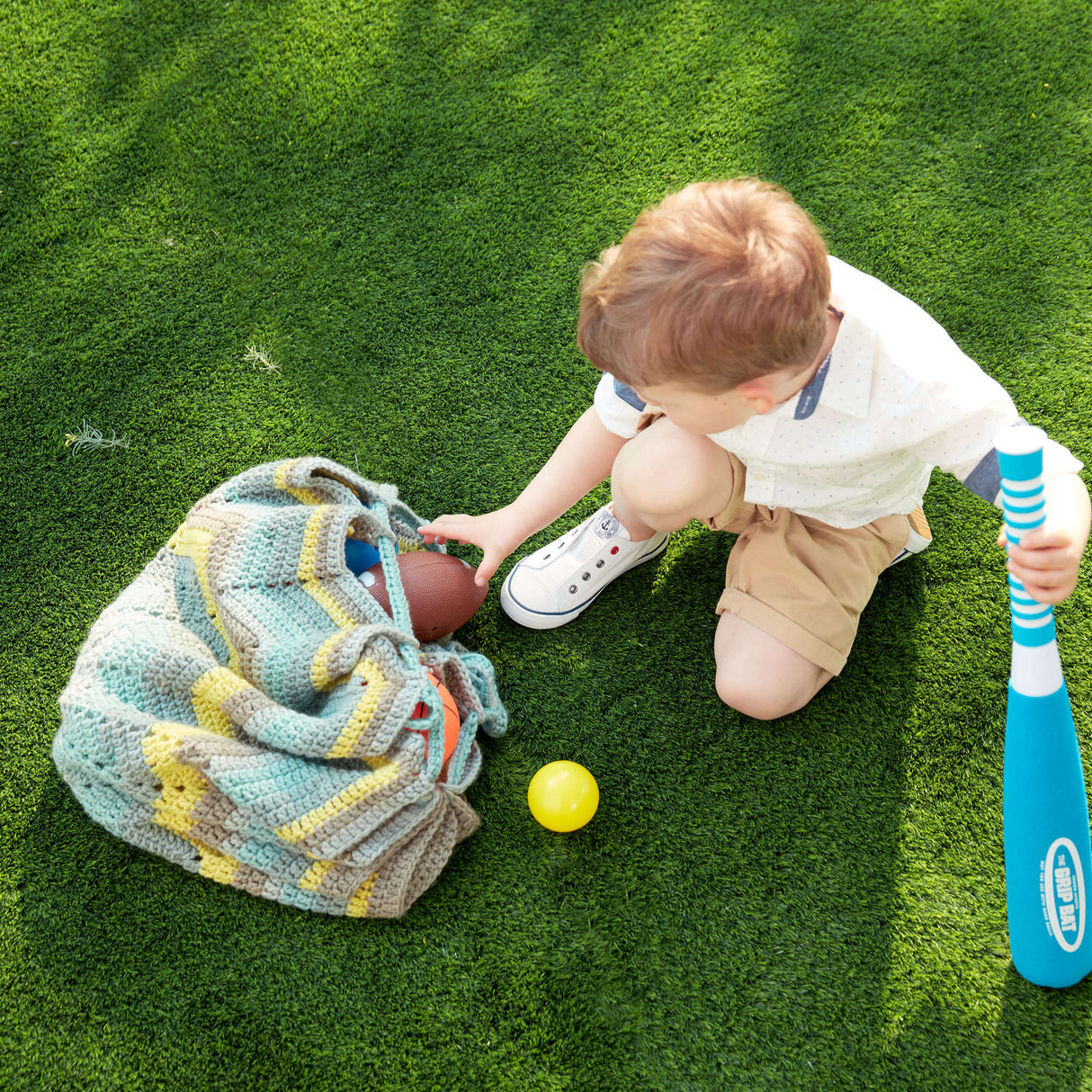 Free Convertible Crochet Blanket Bag Pattern
