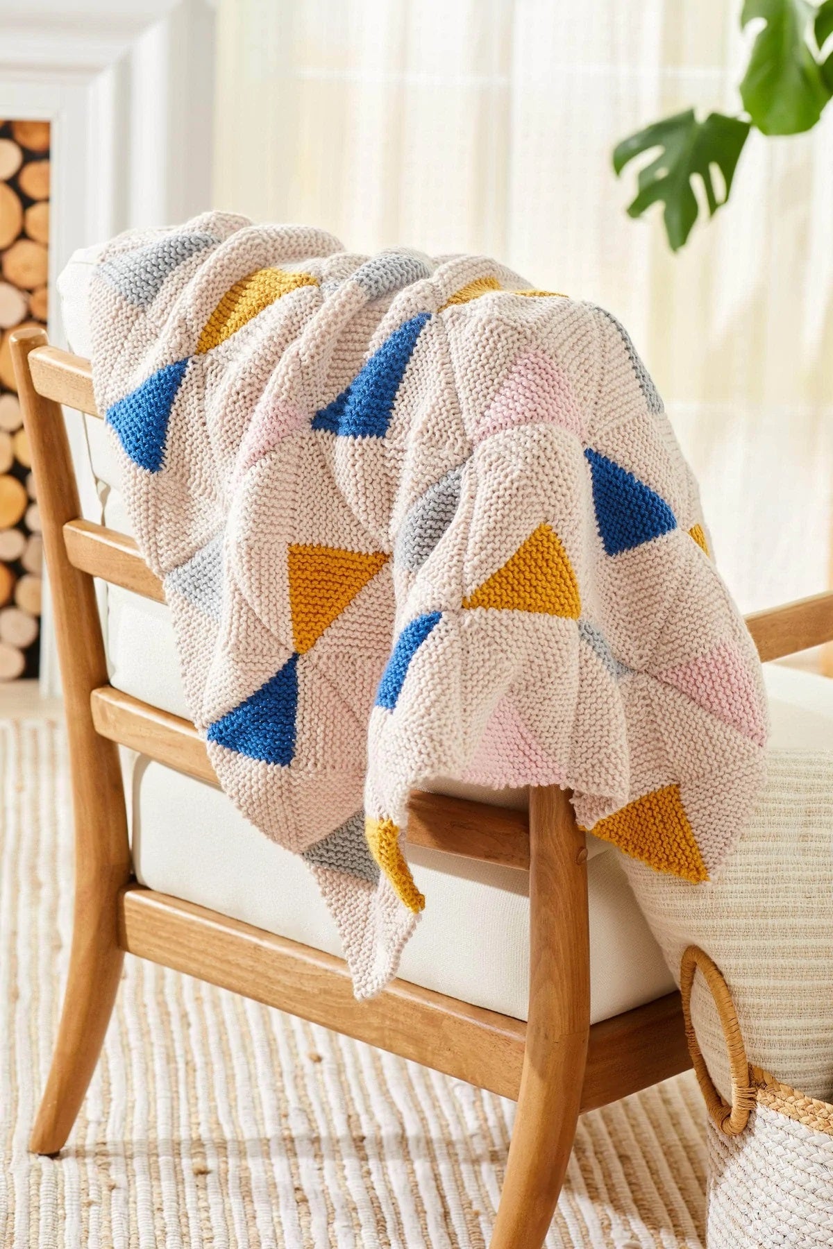 Free Mod Triangle Knit Blanket Pattern