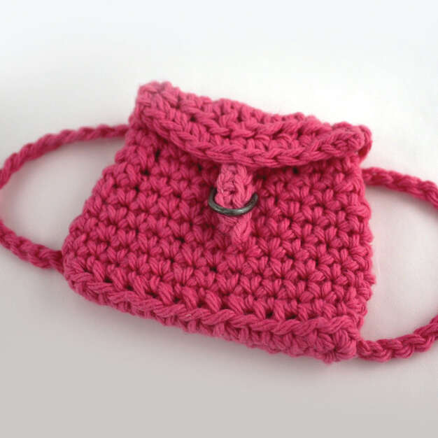 Modèle gratuit de poupée Lily pour la rentrée scolaire