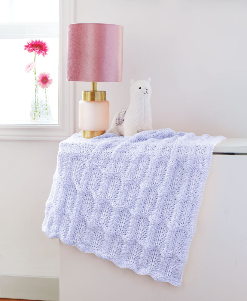 Patrón de manta de bebé de plumas y abanicos