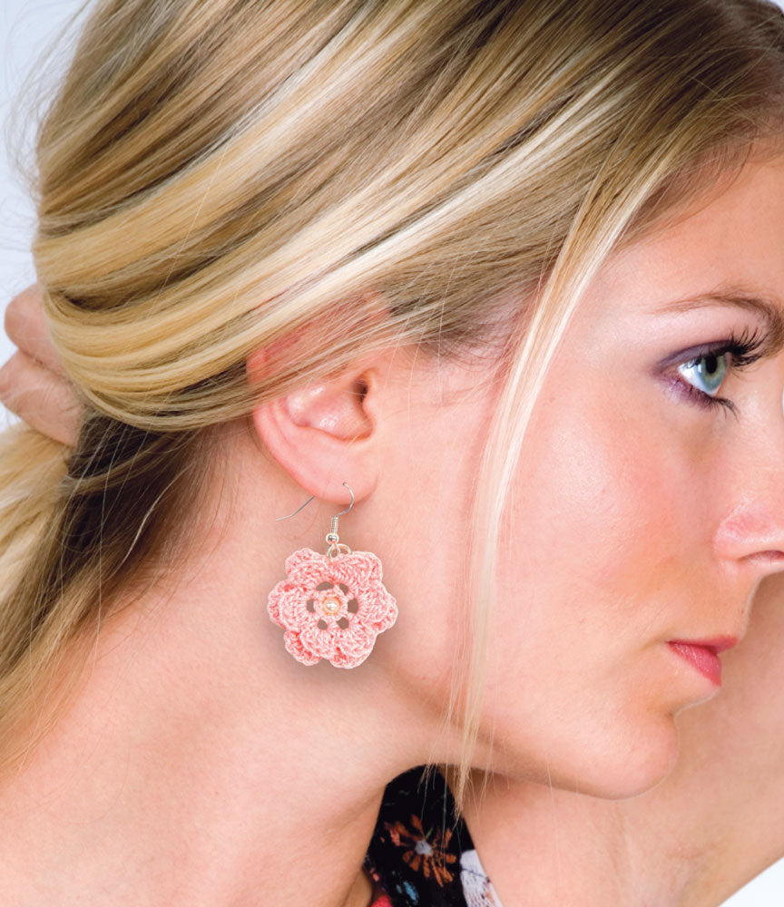 Patrón de aretes con cuentas de crochet