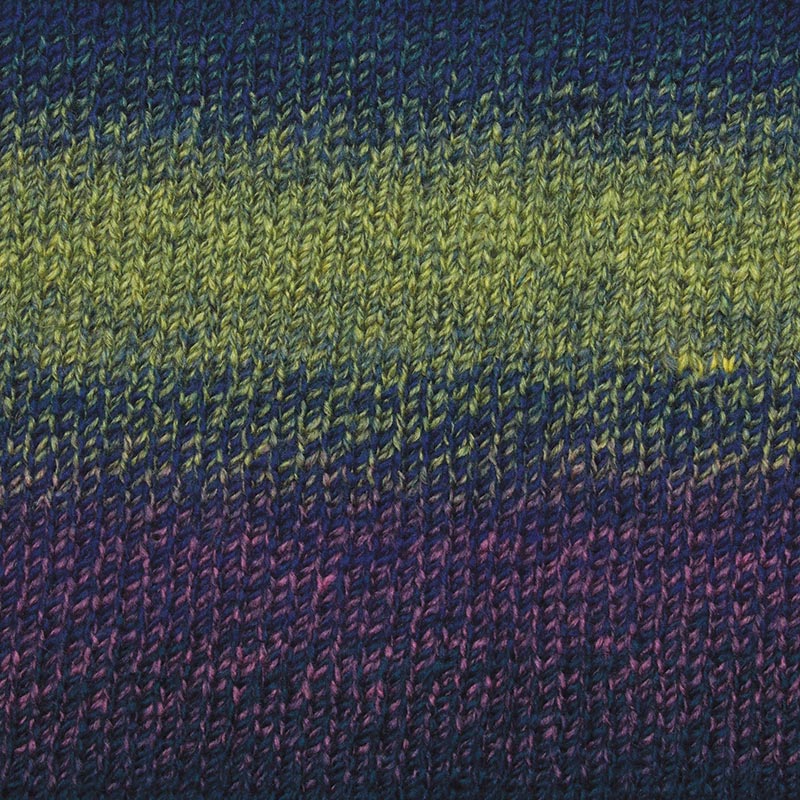 Lace Chevron Columns Throw