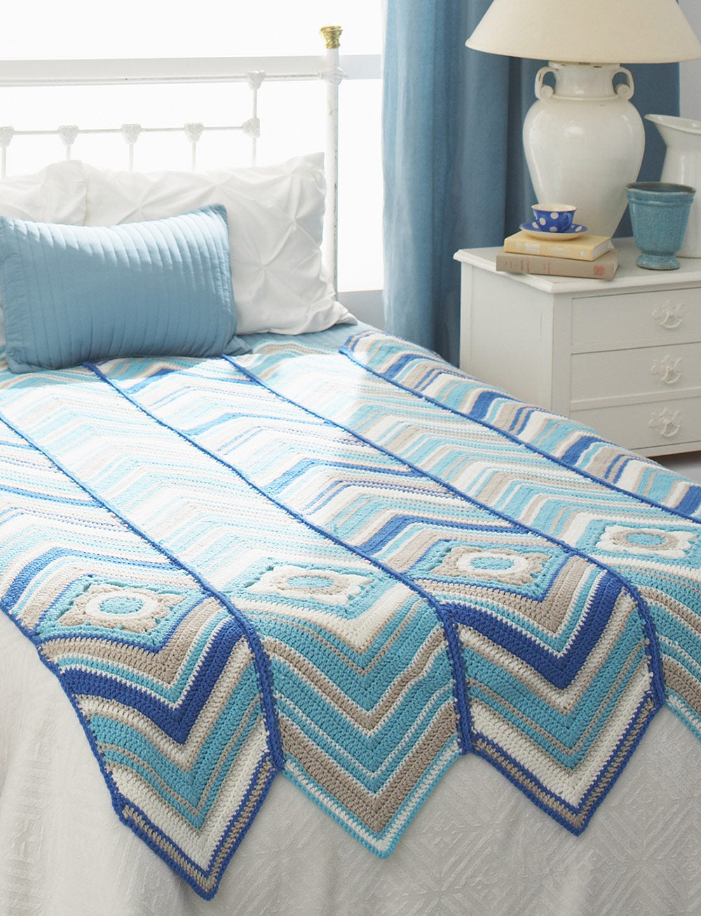 Free Granny with Radiant Stripes Pattern