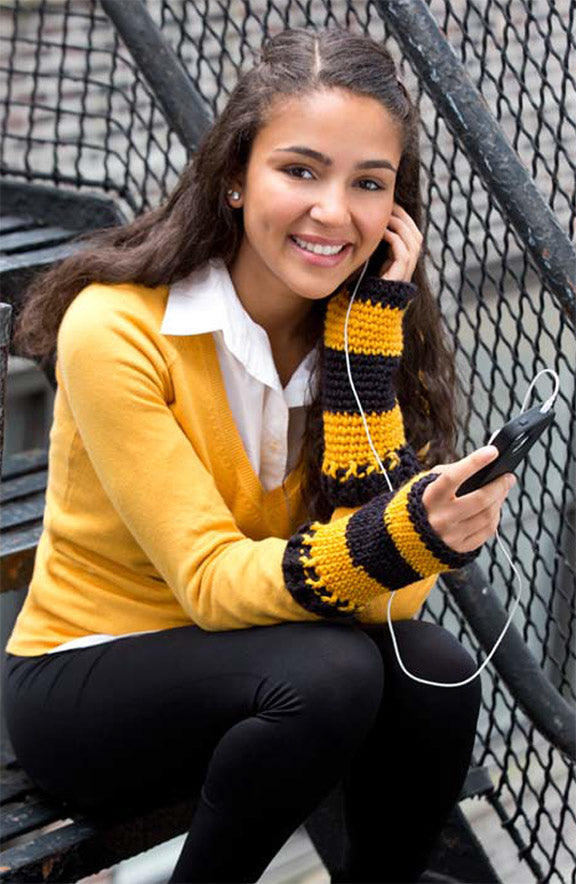 Free Spirit Crochet Wristers Pattern