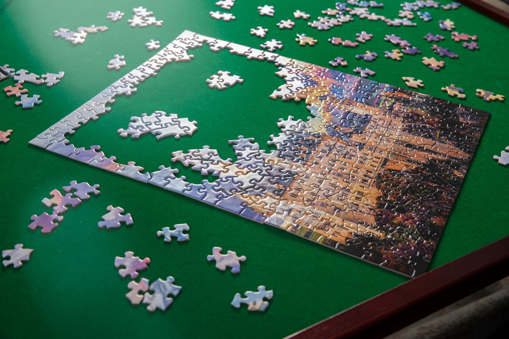 Jigsaw Puzzle Spinner Table