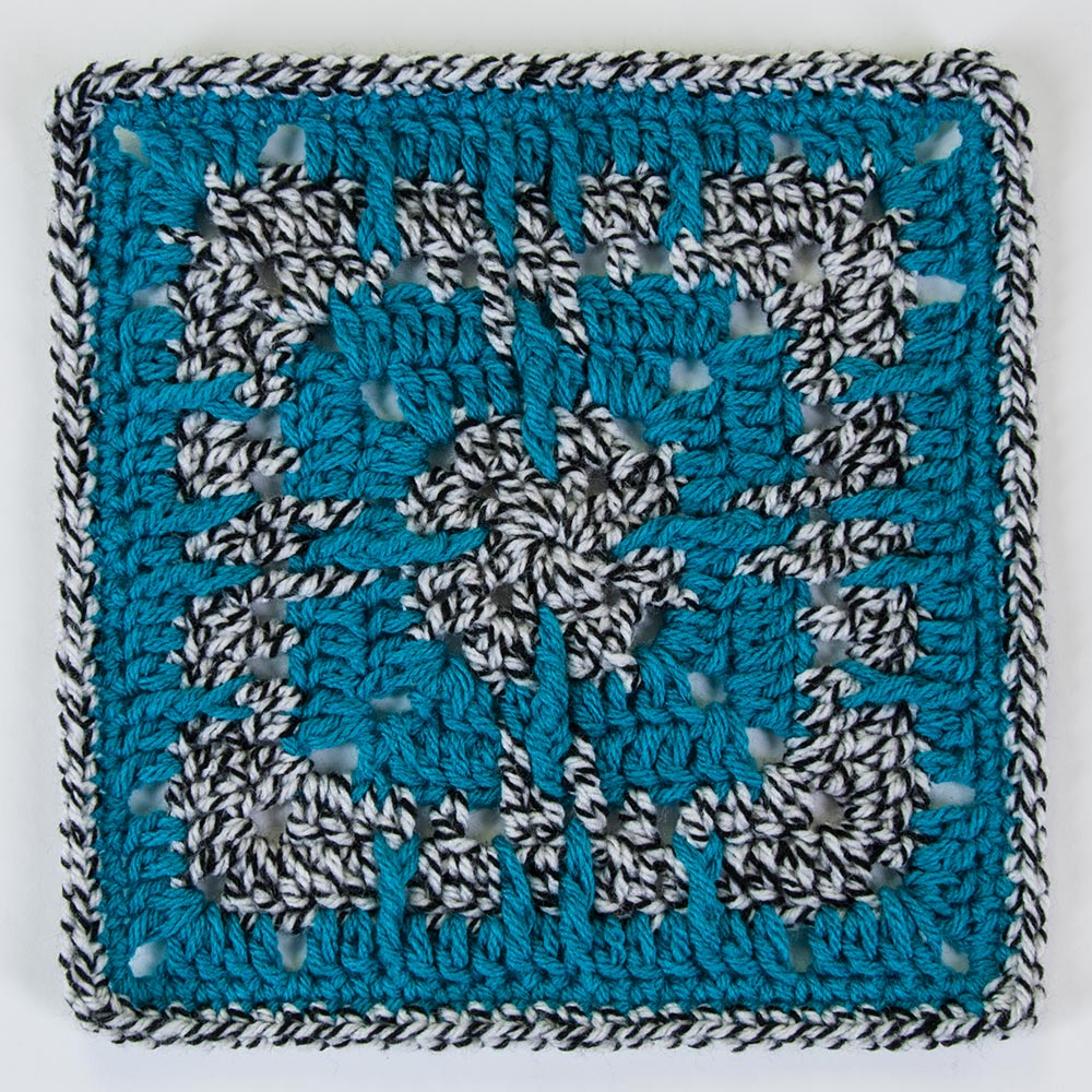 Jeté aux couleurs contrastées