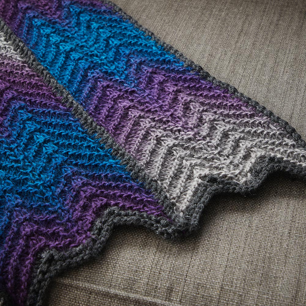 Double Chevron Throw