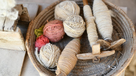 Yarn bowl holder