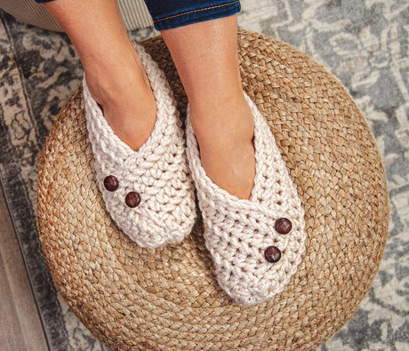 Knit and Crochet Fashion Accessories