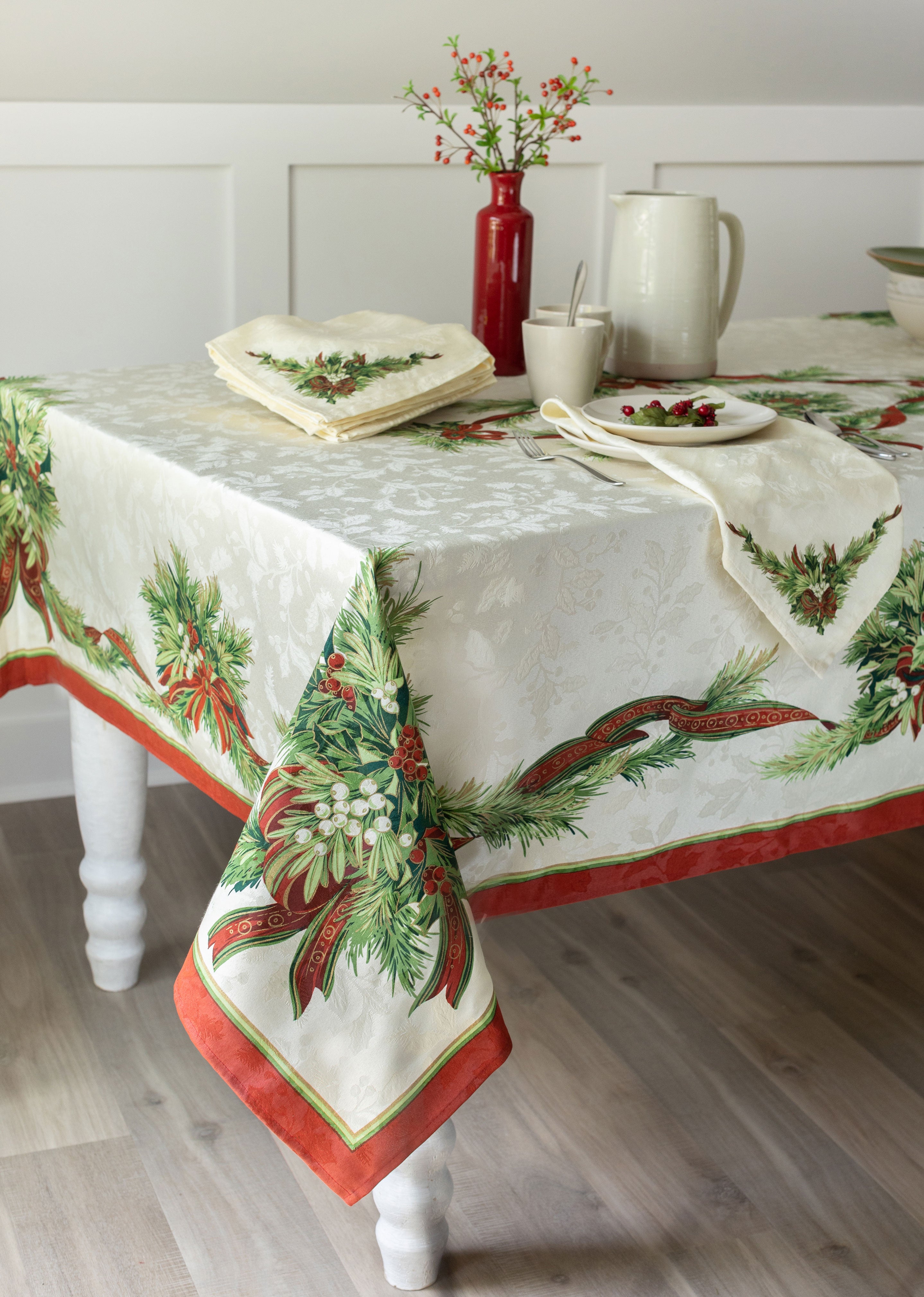 Christmas Ribbons Tablecloth – Mary Maxim