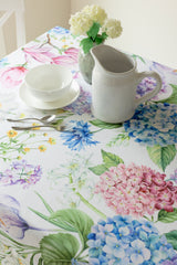 Hampton Garden Shaped Edge Tablecloth