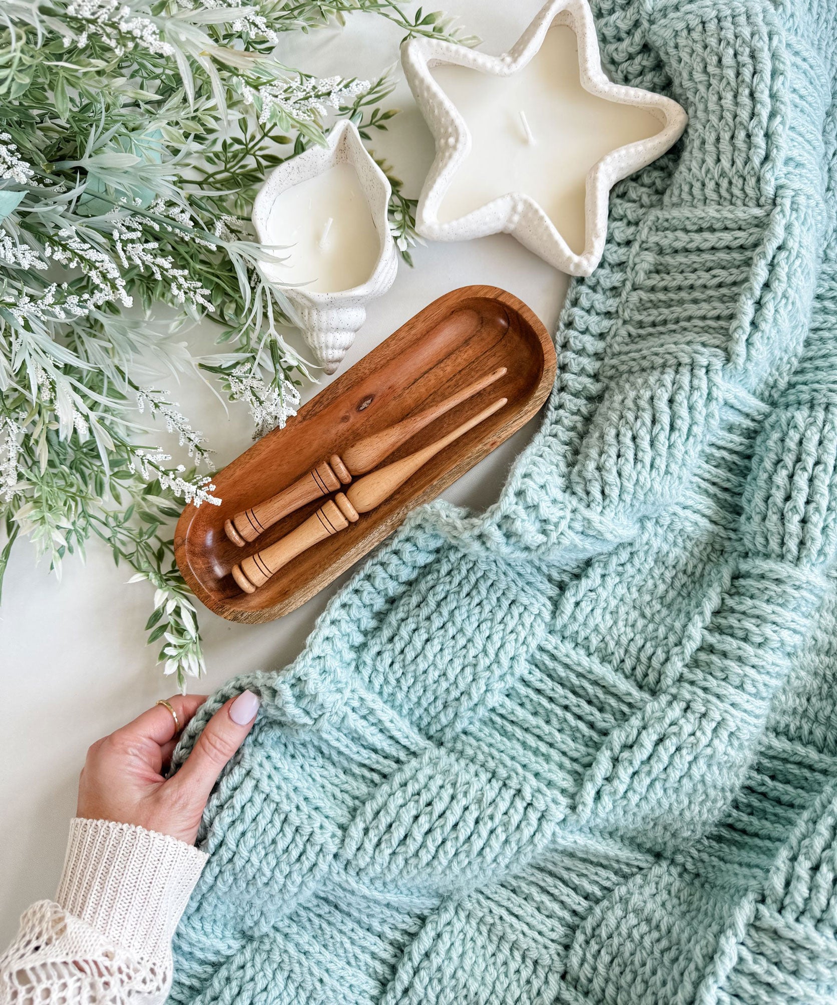 Seabreeze Basket Weave Blanket – Mary Maxim