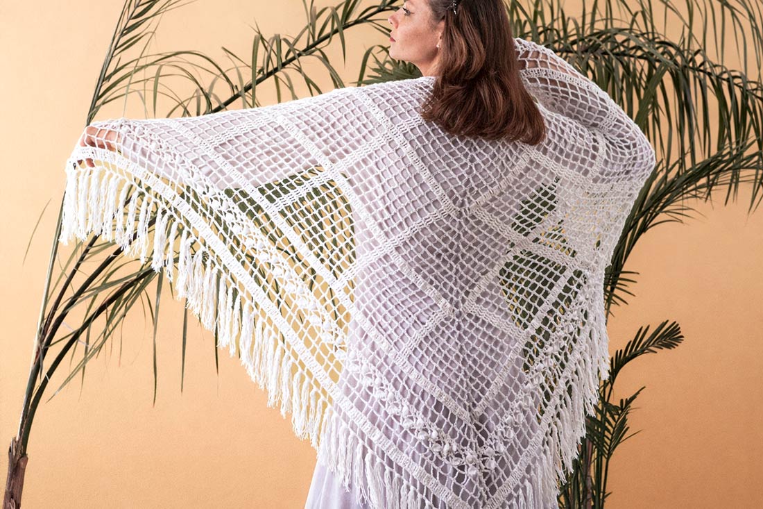 Open Mesh Shawl Pattern – Mary Maxim
