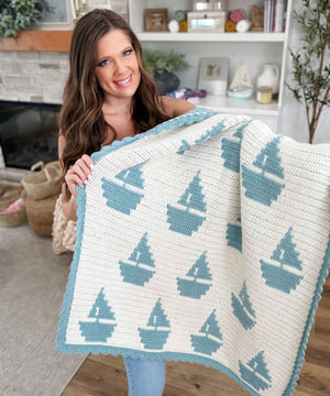 Seabreeze Sailboat /Vanilla Frosting Background