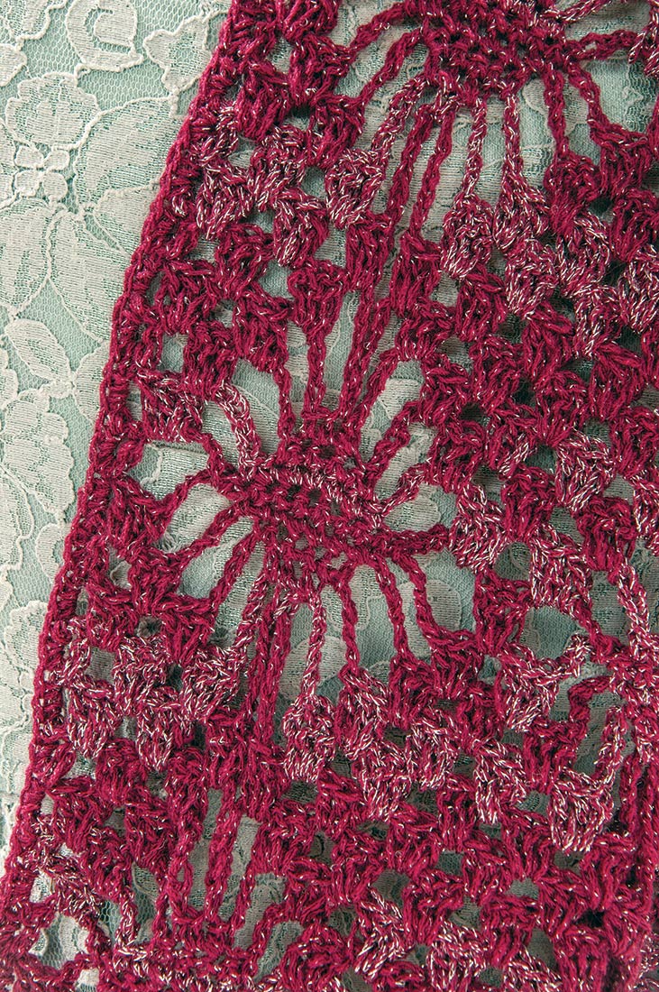 Wrapped in Diamonds Scarf Pattern