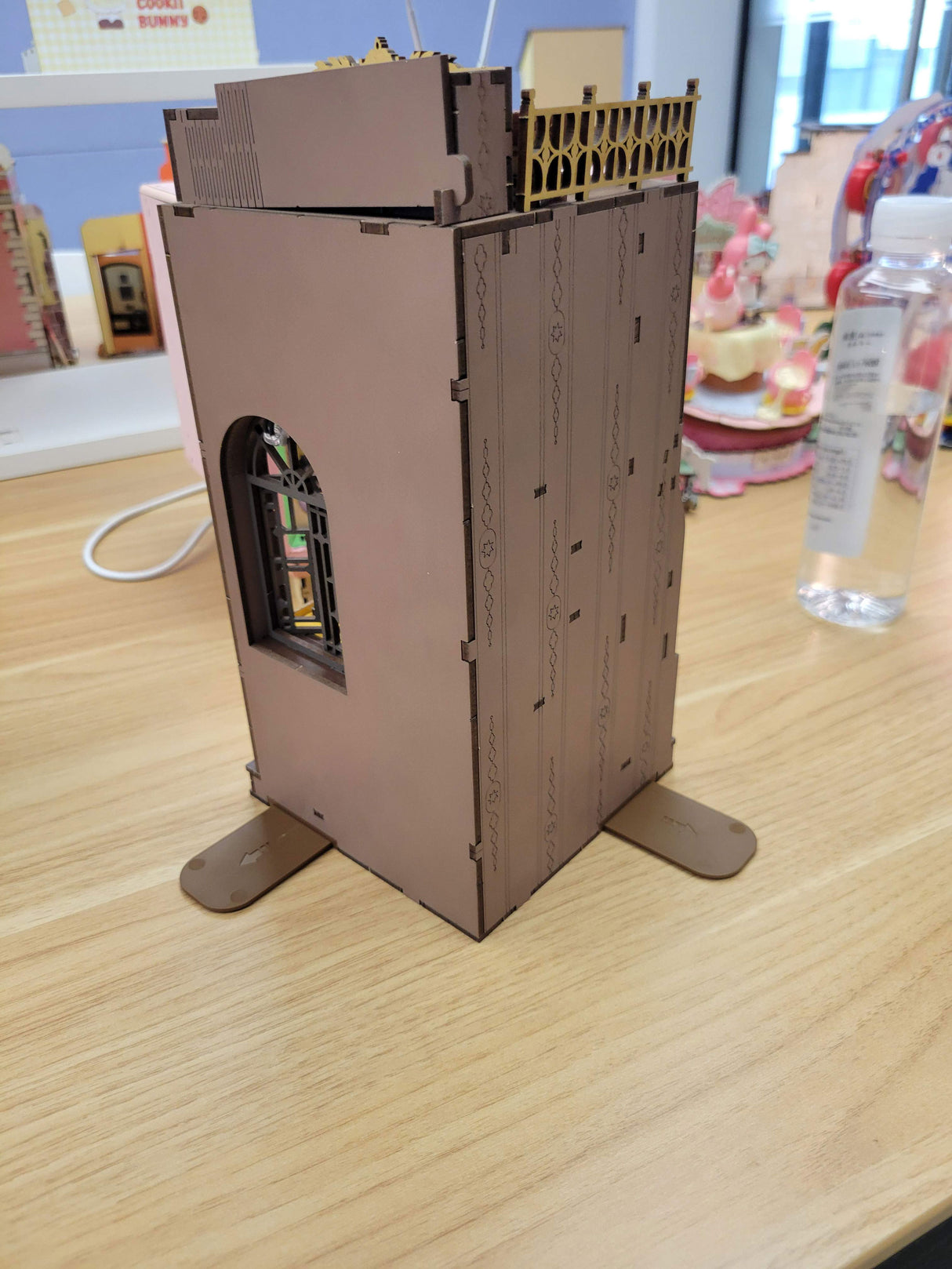 Silent Corner Study Book End Wood Model Kit