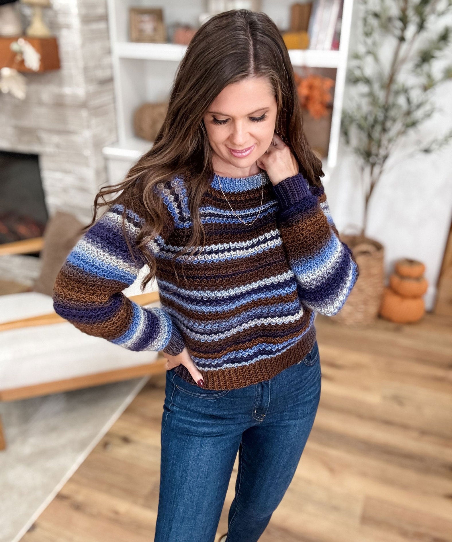The Suzette Raglan Sweater – Mary Maxim