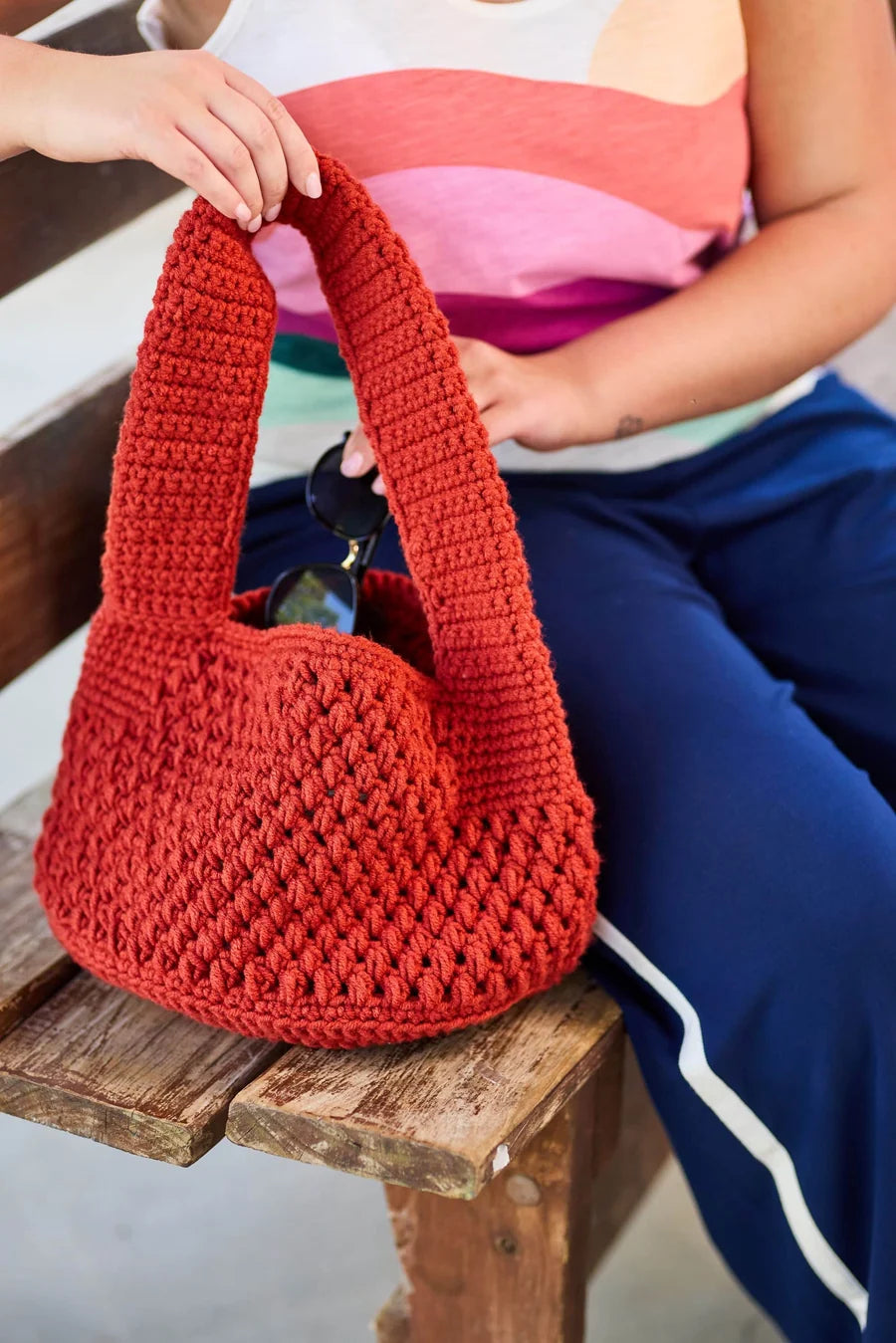 Free Cluster Stitch Bag Pattern