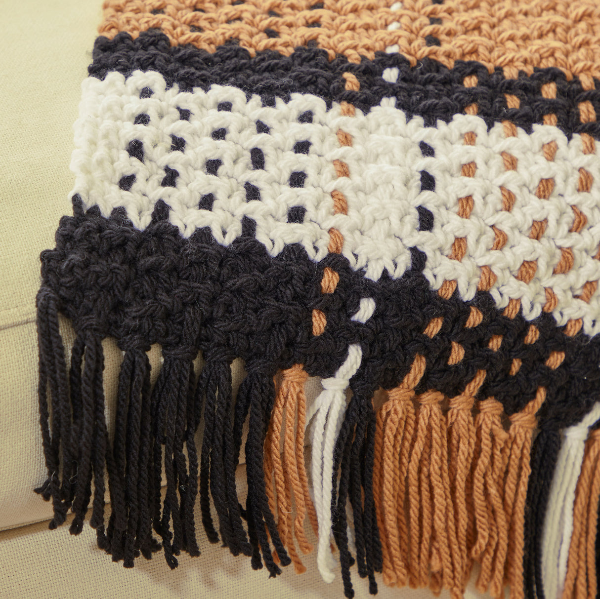 Chunky Plaid Crochet Blanket
