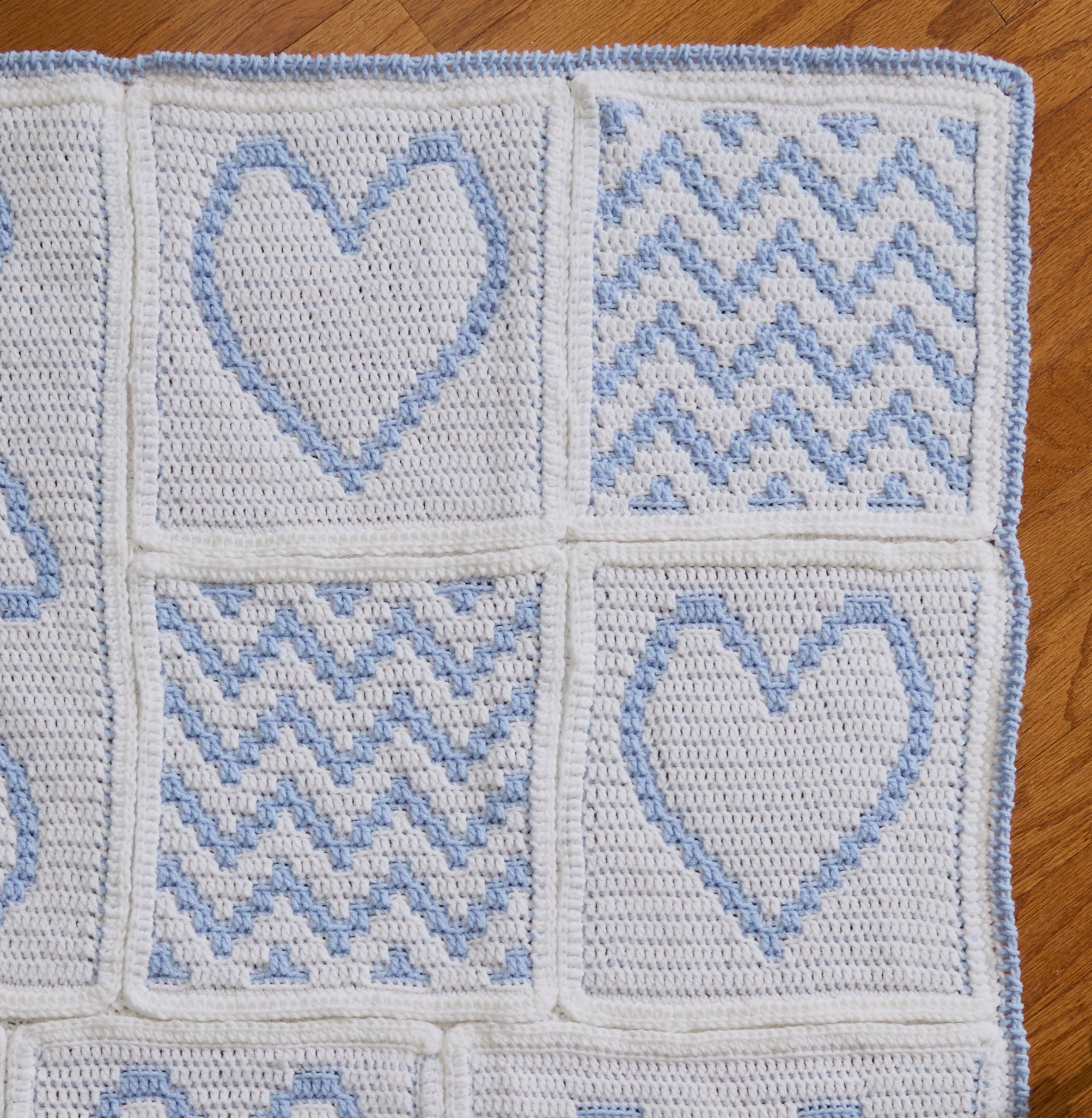 Bear-y Sweetheart Blanket – Mary Maxim