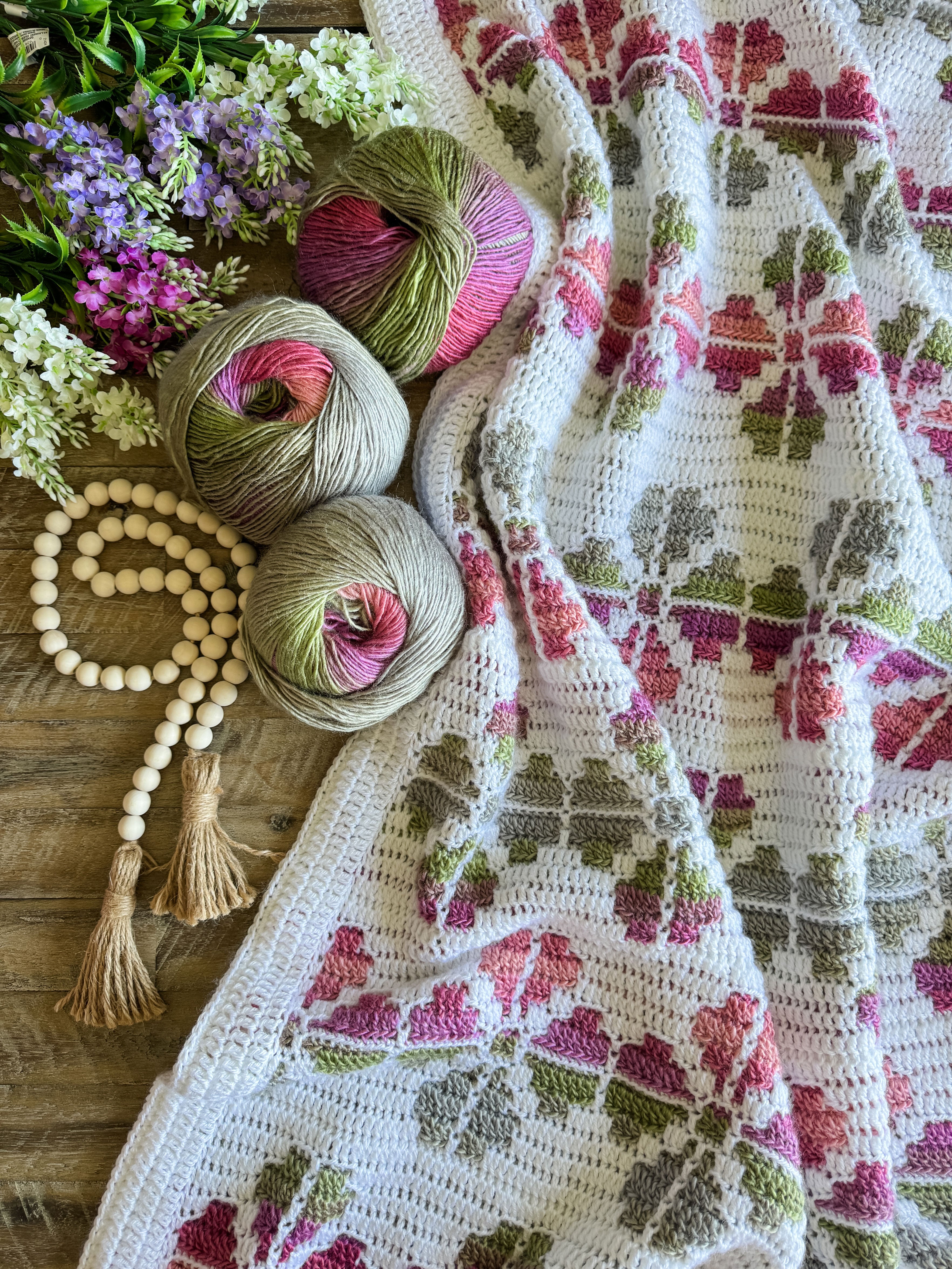 Cosmos Mosaic Flower Blanket – Mary Maxim