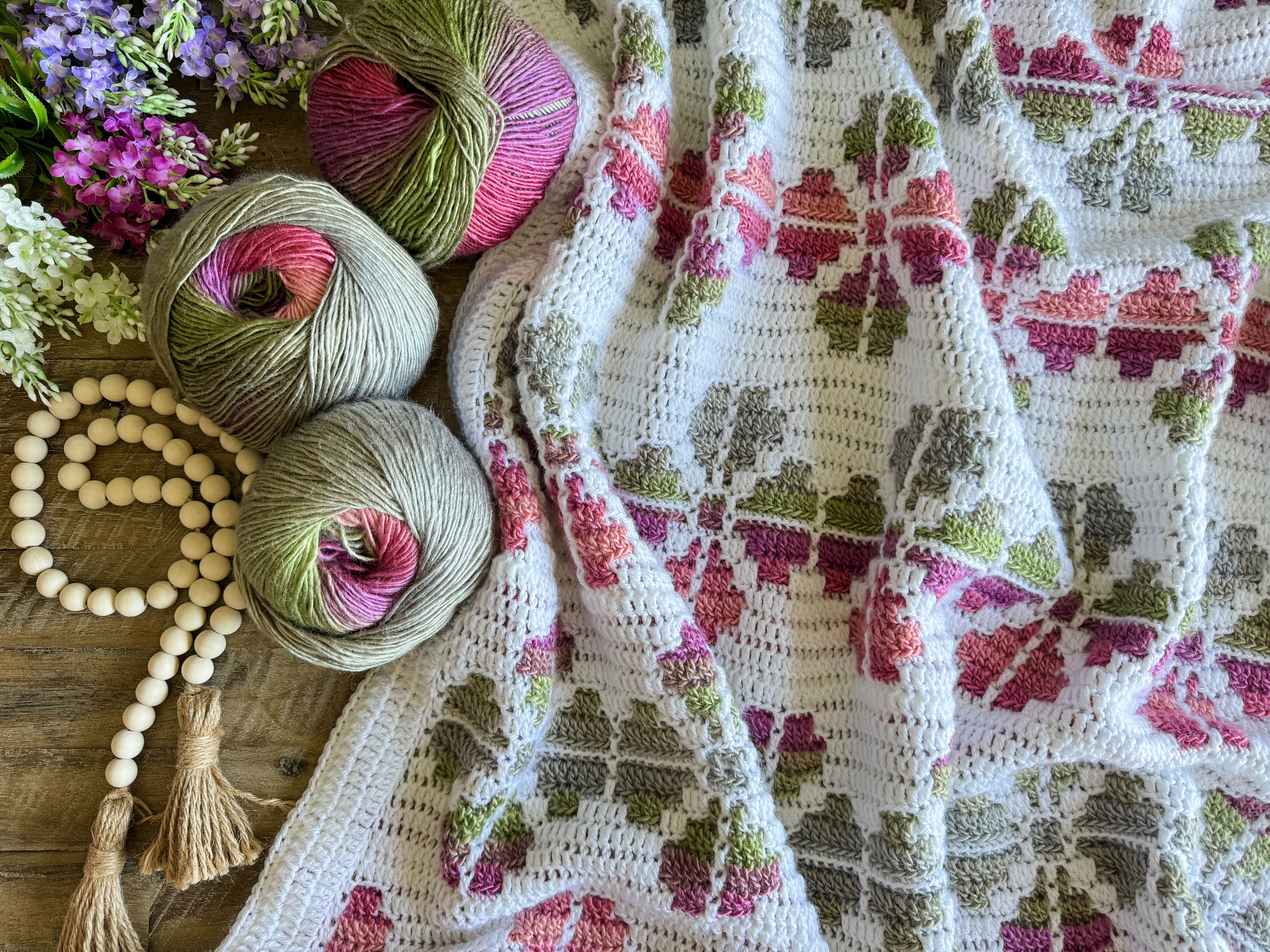 Cosmos Mosaic Flower Blanket – Mary Maxim