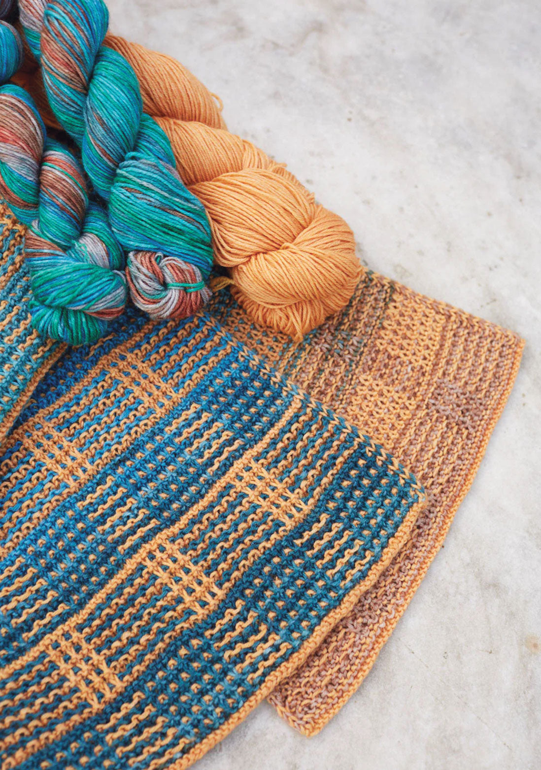 Flannel Scarf – Mary Maxim