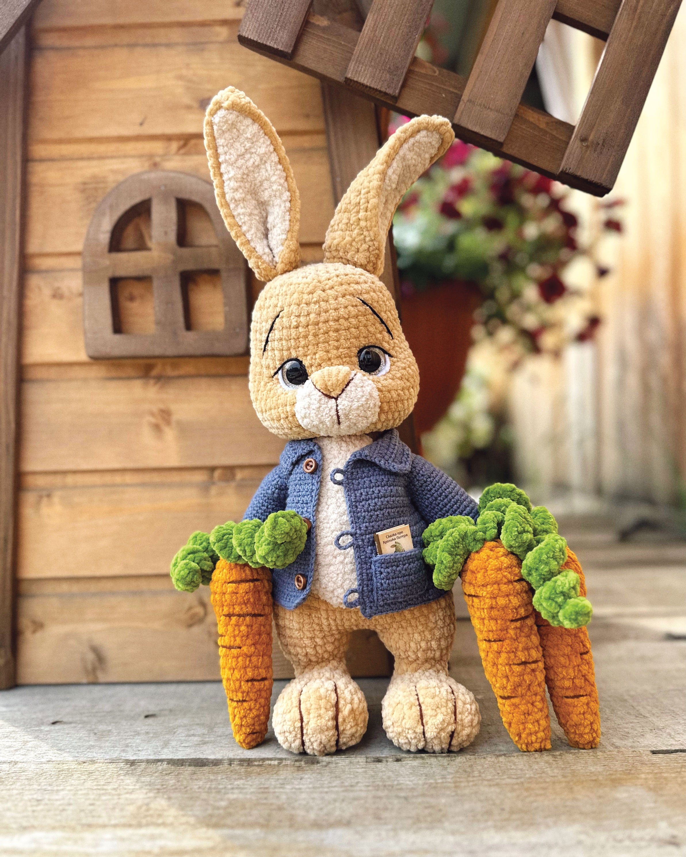 Peter Rabbit & Friend – Mary Maxim