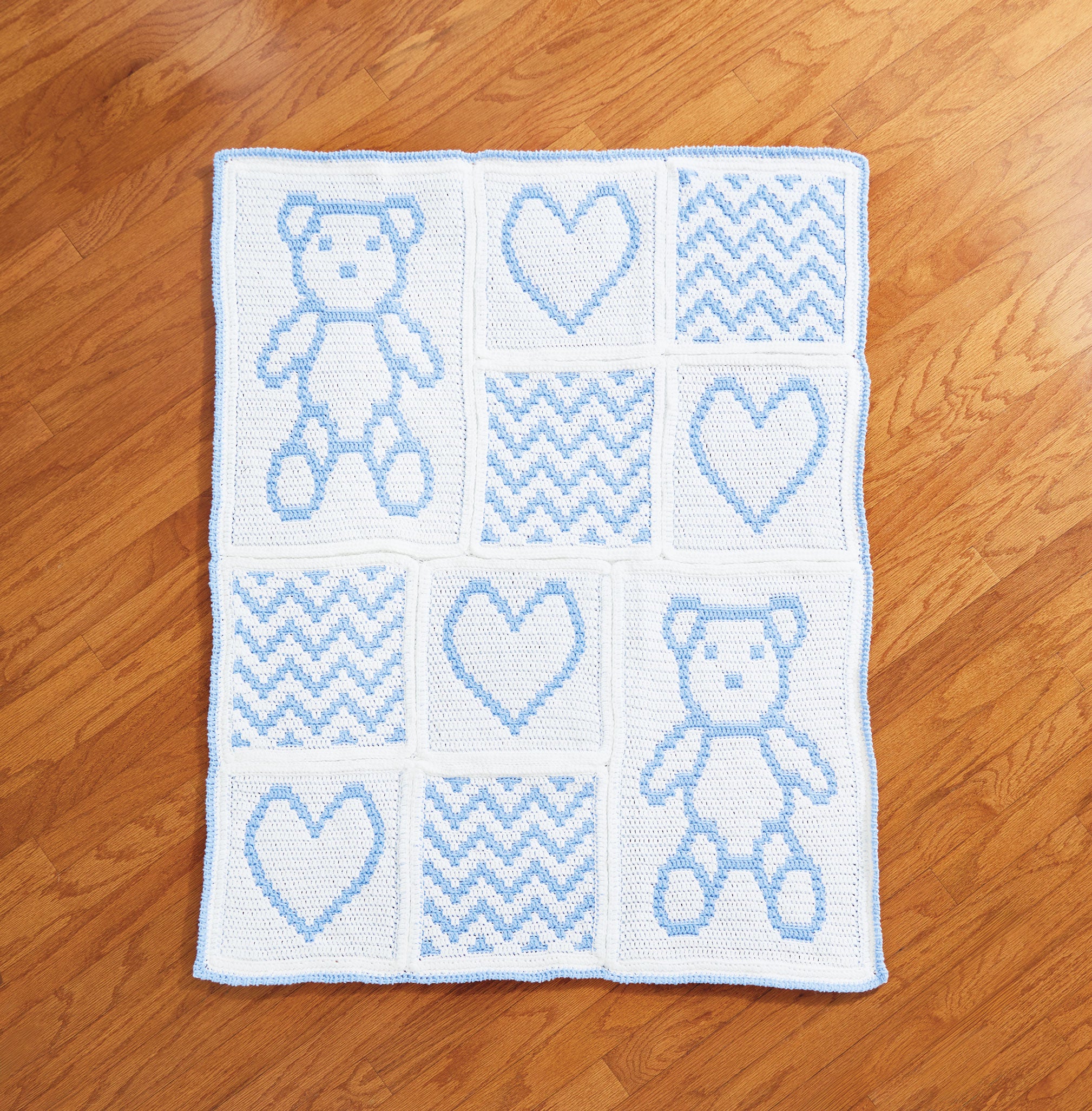 Bear-y Sweetheart Blanket – Mary Maxim