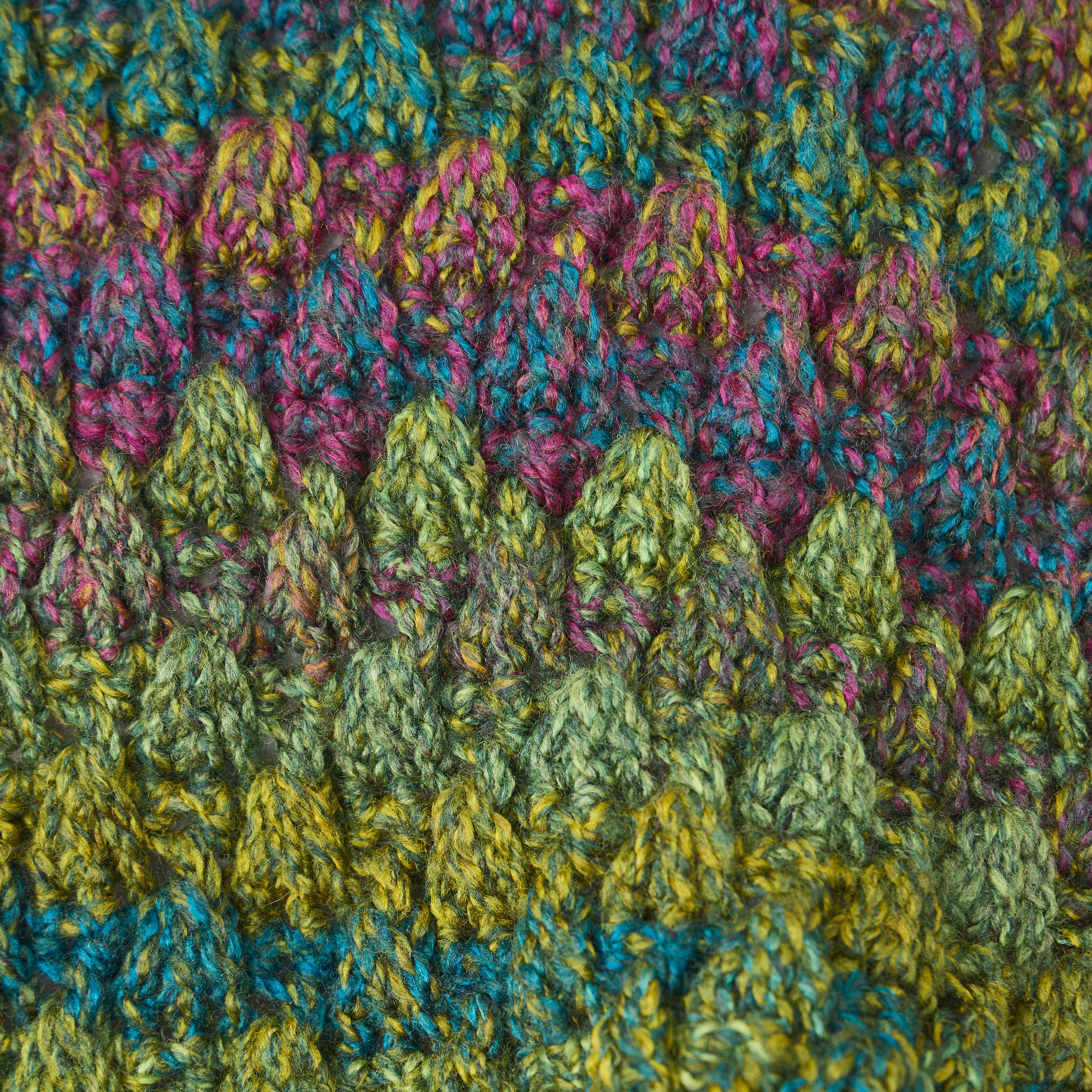 Marvelously Twisted Granny Crochet Blanket – Mary Maxim