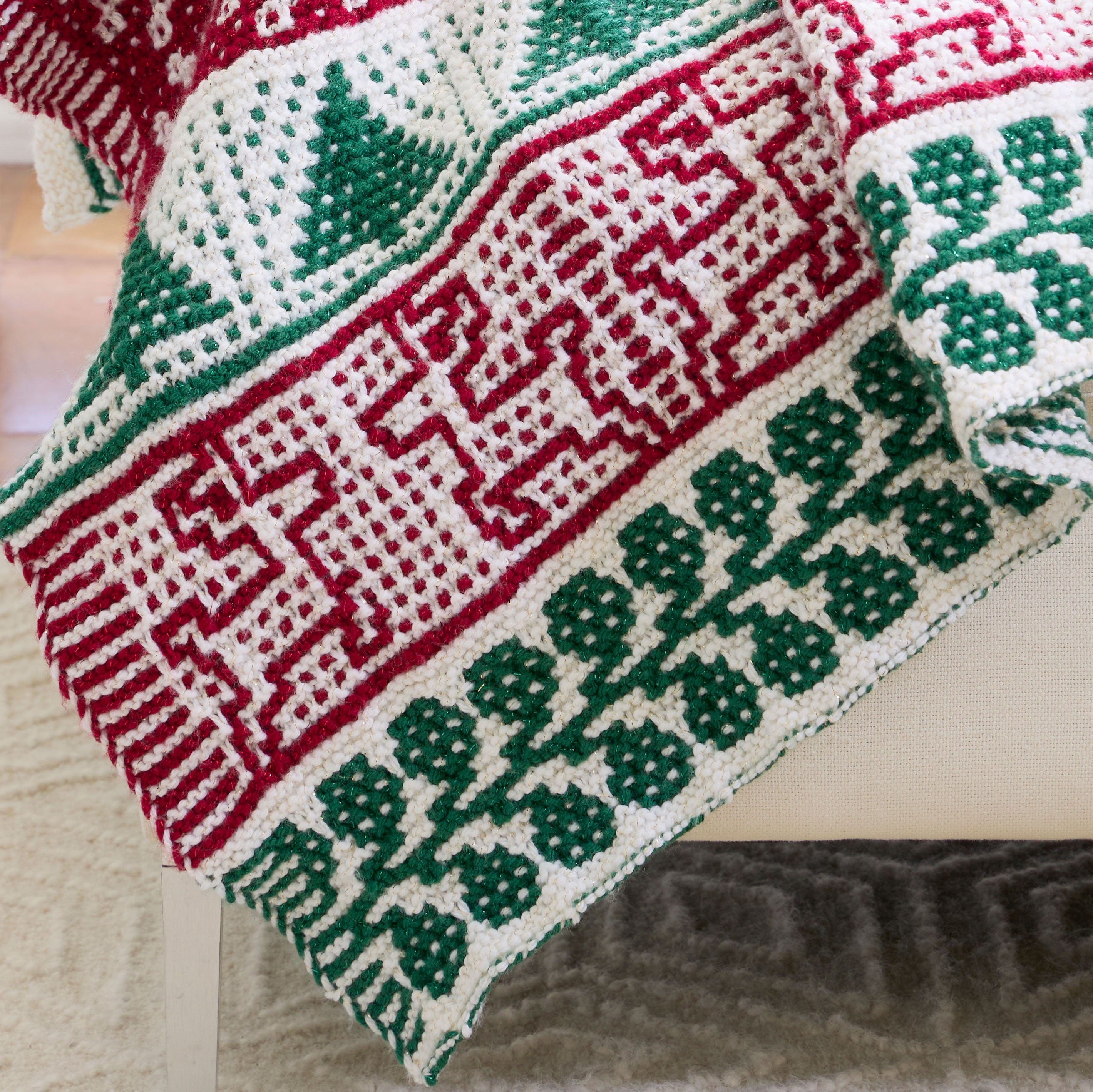 Yuletide Sparkle Knit Lapghan – Mary Maxim