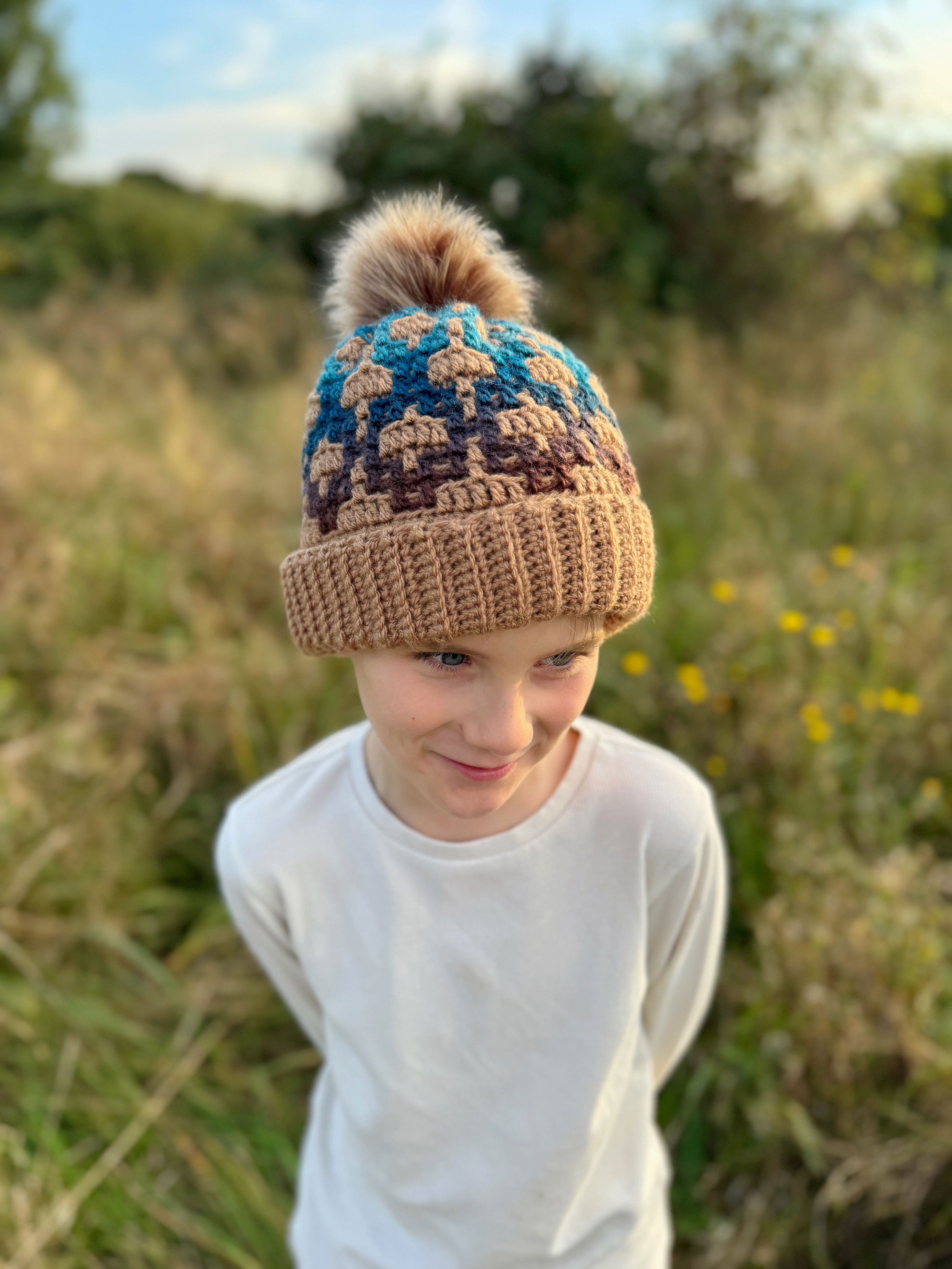 Labyrinth Hat – Mary Maxim