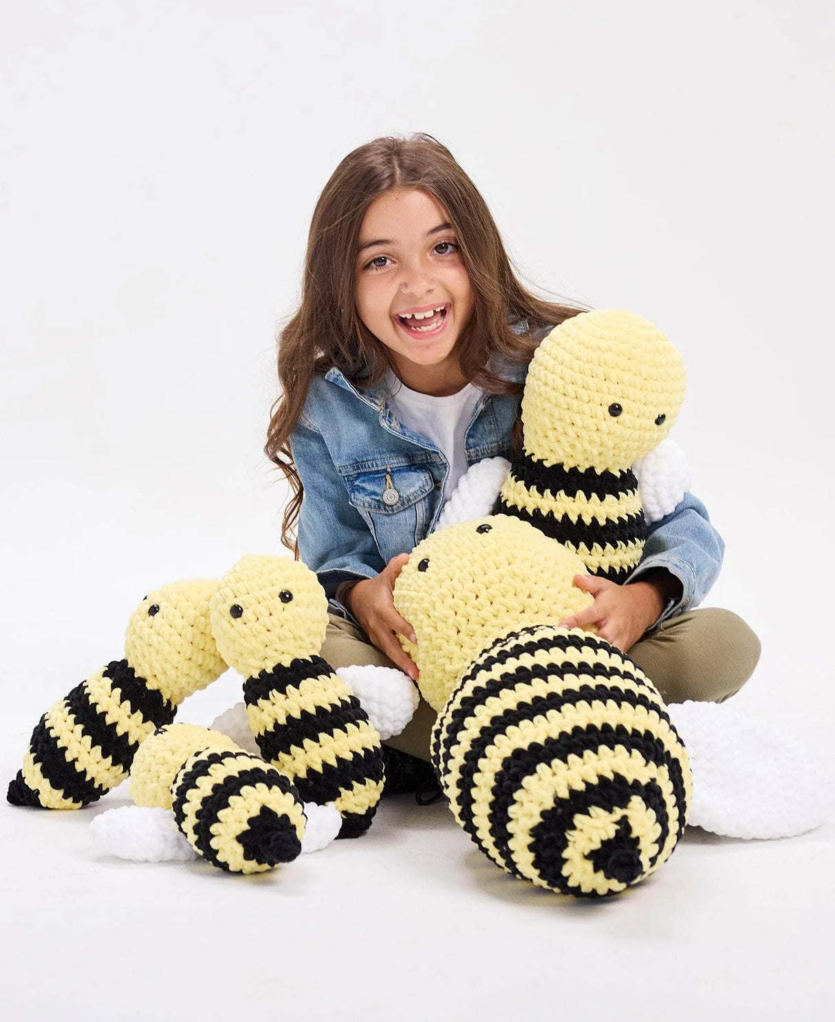Free Bee-utiful Bee Family Pattern